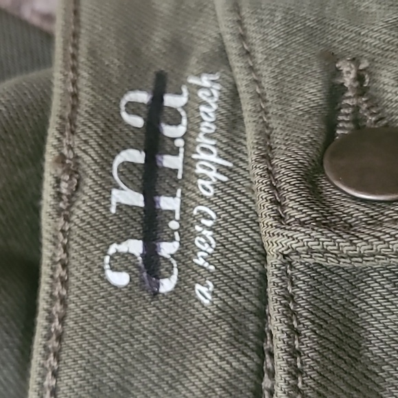 Ana Vintage 90s Style High Rise Straight Leg Olive Army Green Jeans - Picture 4 of 4